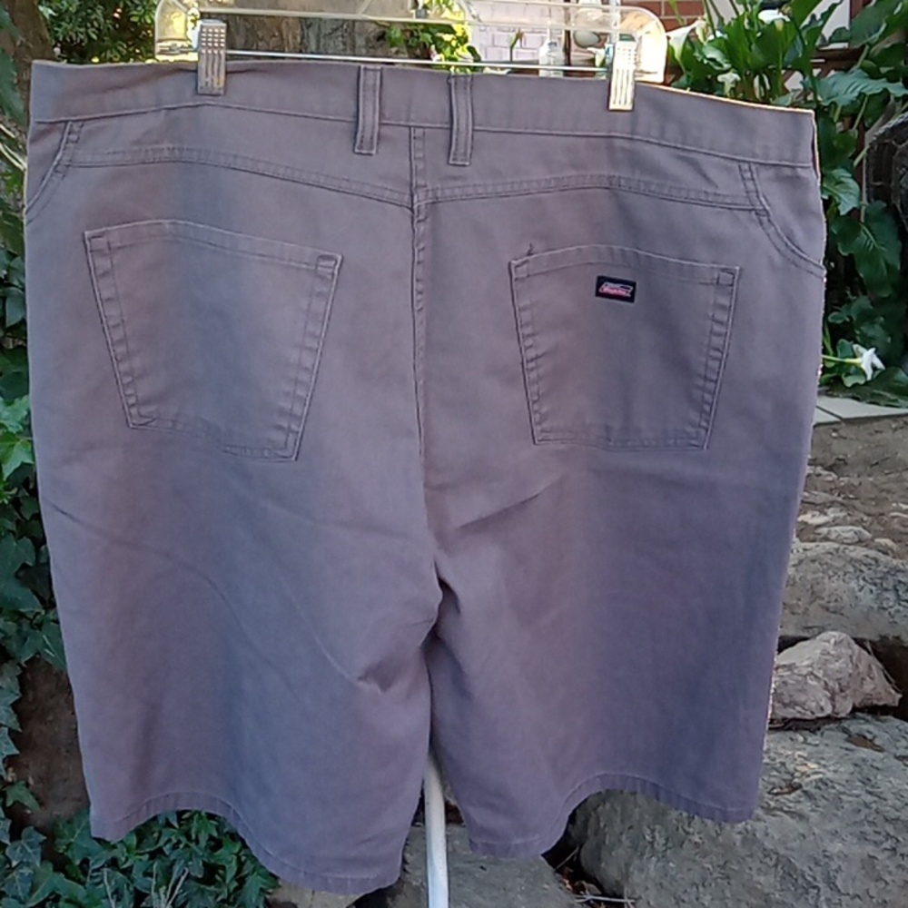 Men's. shorts Gray size 44. Good condition, Dickies.
